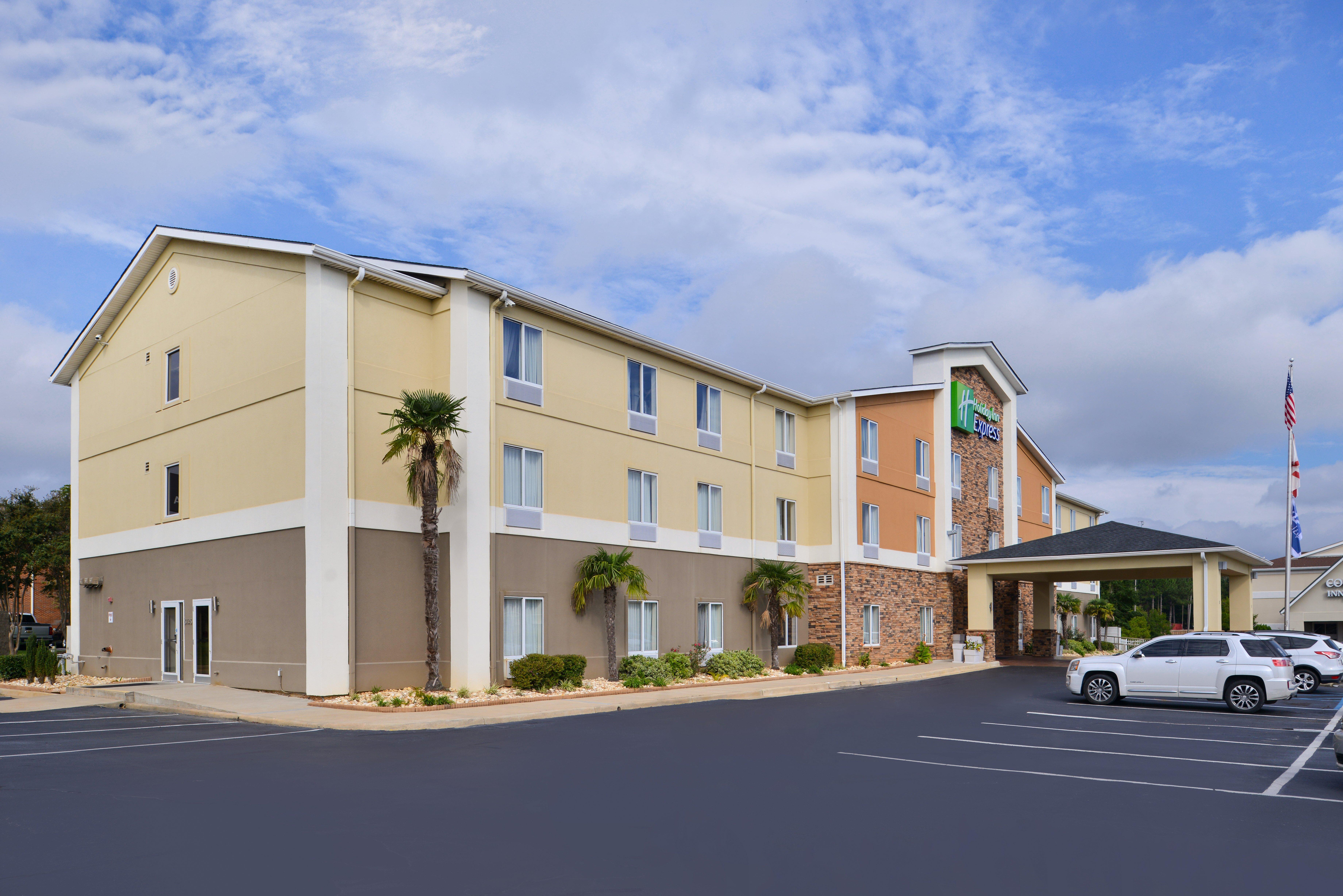 Holiday Inn Express Montgomery East I-85 By Ihg Exteriér fotografie